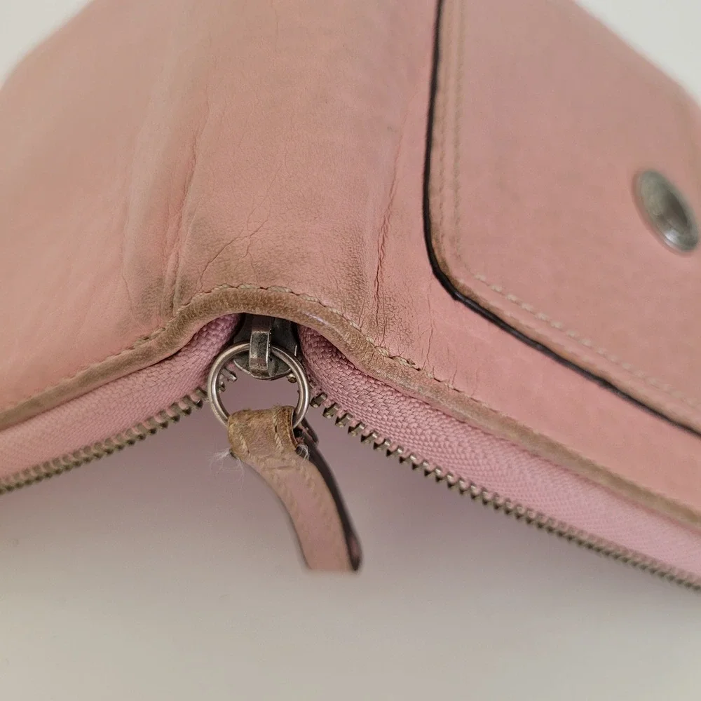 Coach Pink Pebbled Leather Small Zip Around Wallet Coin Pocket Medallion